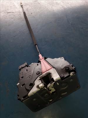 Opel Corsa E Bal Hátsó Ajtó Zárszerkezet  Központizár Motor 13431842