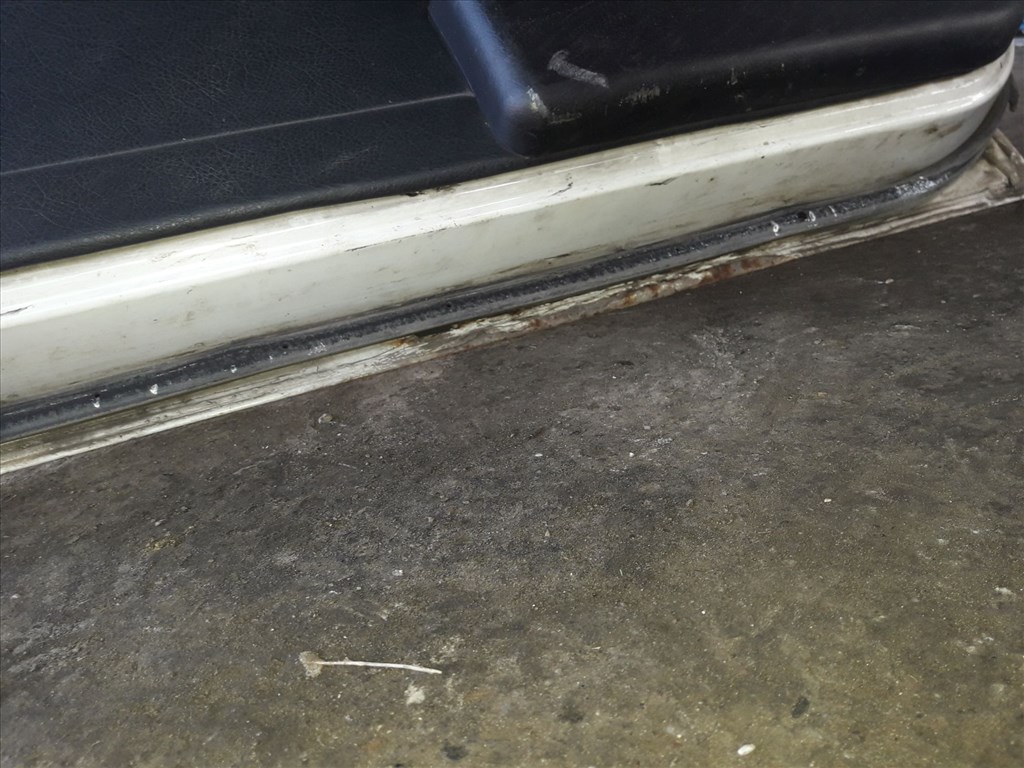 Suzuki Swift II 96-03 Bal Elsõ Ajtó 7. kép