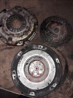 Suzuki Jimny Kuplung Szett  Egytömegû Lendkerék