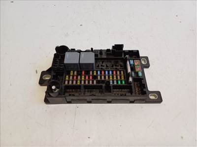 Land Rover Evoque (L551) jobb első biztosítéktábla utastér K8D214A073BD