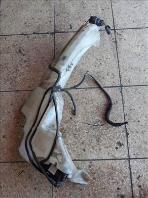 Ford Focus II Ablakmosó Tartály  Ablakmosó Szivattyú 4M51 13K163