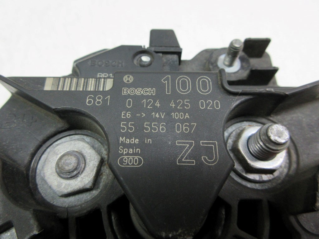 Opel Zafira B  generátor 55556067ZJ 0124425020 4. kép