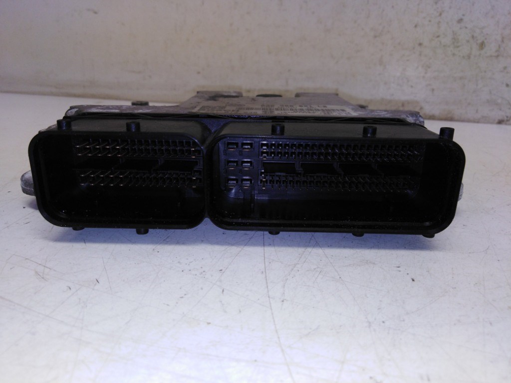 Skoda Octavia (1Z) motorvezérlõ 03G906021LB 0281013238 3. kép