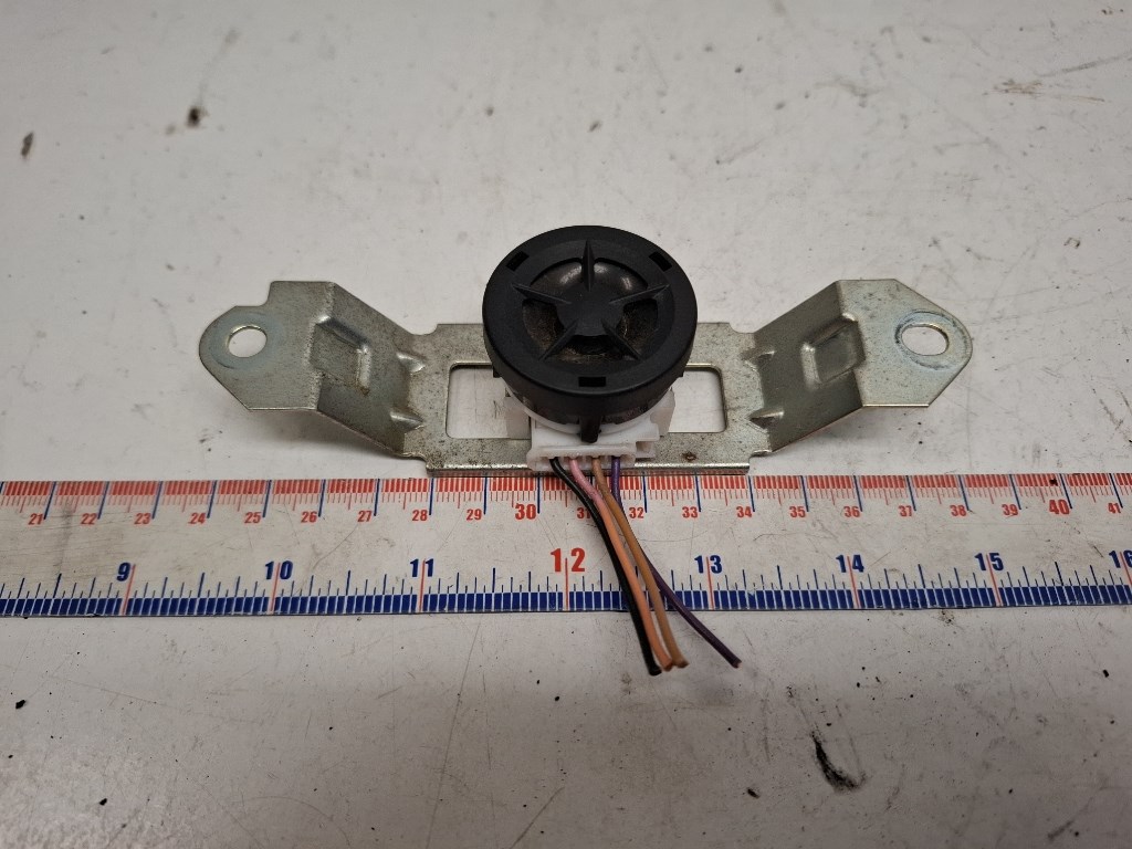 Toyota Aygo (AB10) bal elsõ hangszóró 861600H030 1. kép