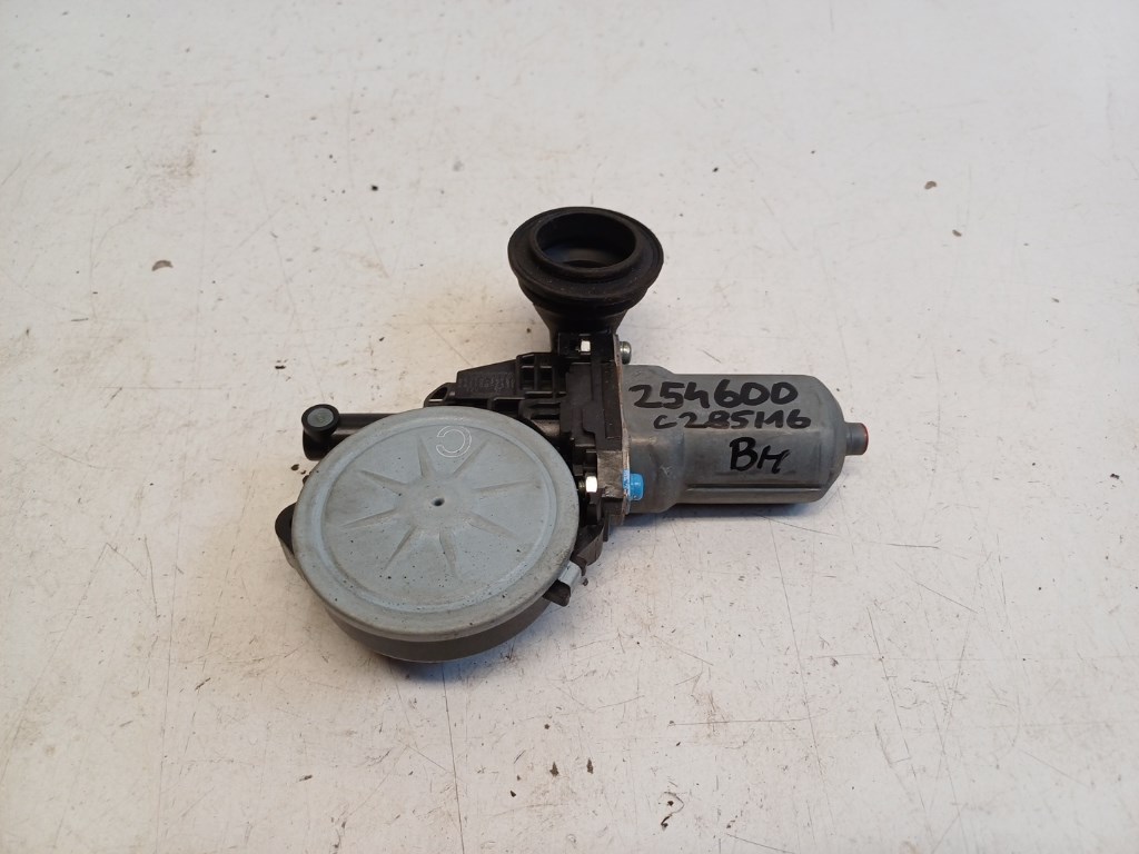 Toyota Rav 4 (XA40) bal hátsó ablakemelõ motor 8571035180 2621002331 1. kép