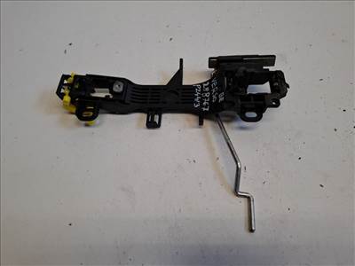 Toyota Verso bal első kilincsfészek