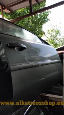 Opel Vectra C jobb első ajtó. Z393
