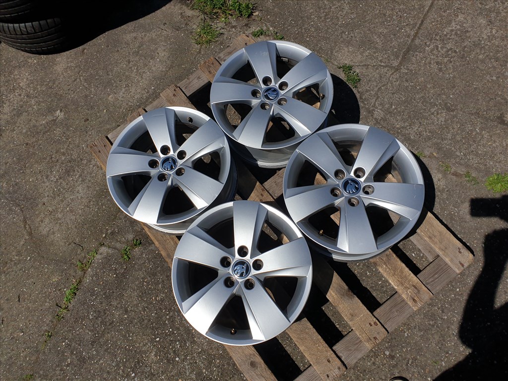 15" 5x100 Skoda Fabia 1. kép