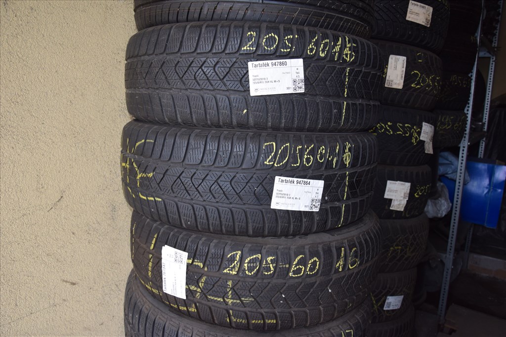  205/6016" használt Pirelli téli gumi gumi 1. kép