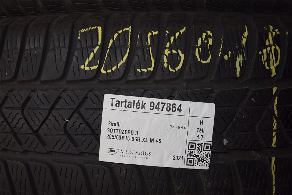  205/6016" használt Pirelli téli gumi gumi 2. kép