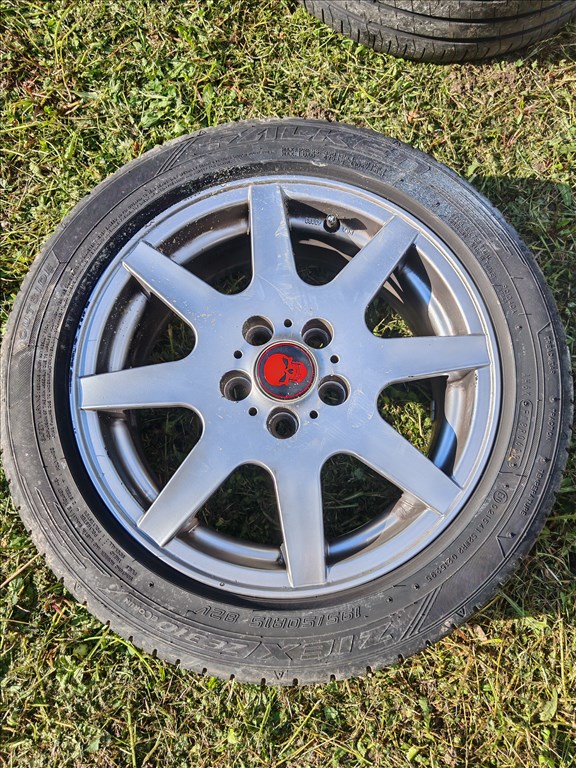  5x100 lyukosztású 15" használt Aez alufelni, rajta 195/50 használt nyári gumi gumi  2. kép
