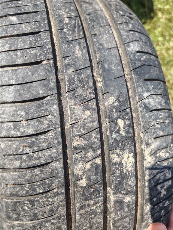  5x100 lyukosztású 15" használt Aez alufelni, rajta 195/50 használt nyári gumi gumi  8. kép