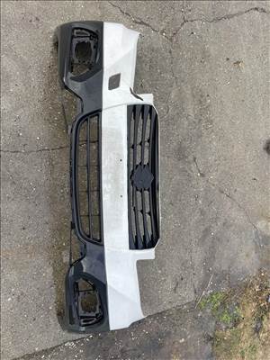 Suzuki sx4 S-cross első lökhárító sérült