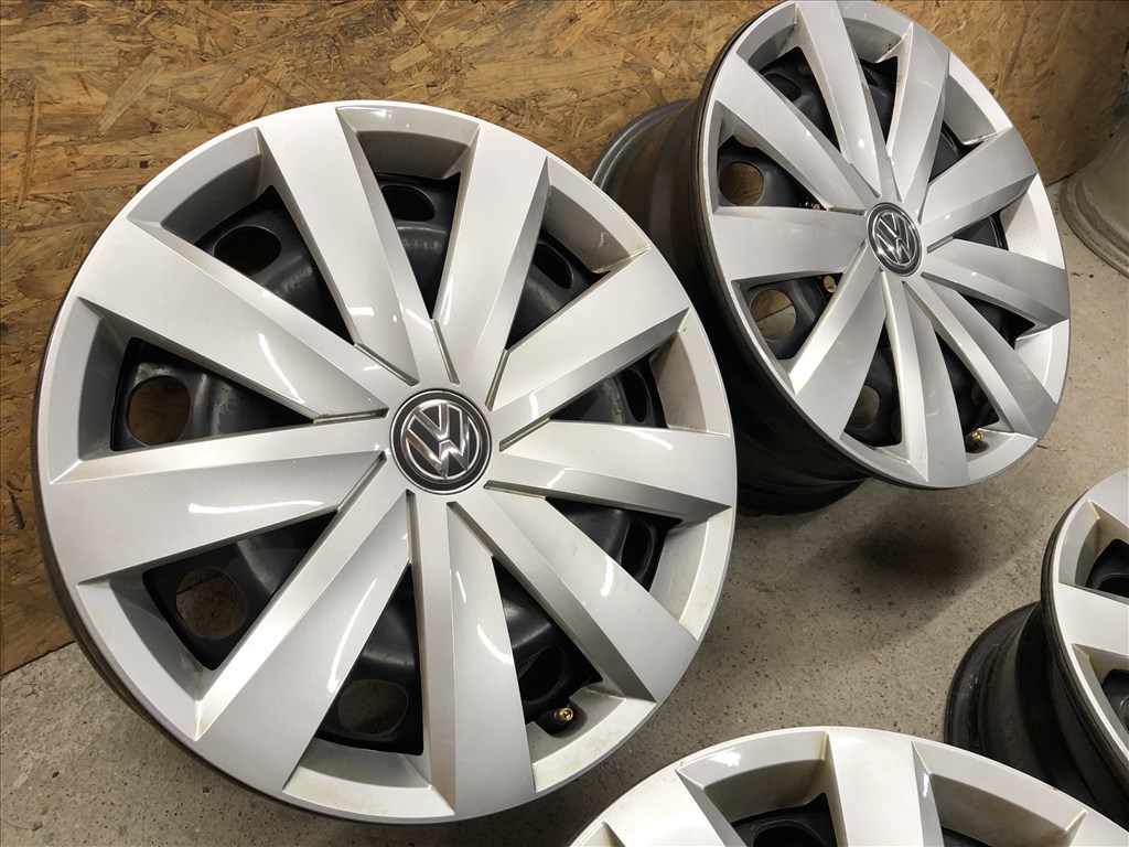  5x112 lyukosztású 6,5JJ 16" használt (gyári felni) lemezfelni 4. kép