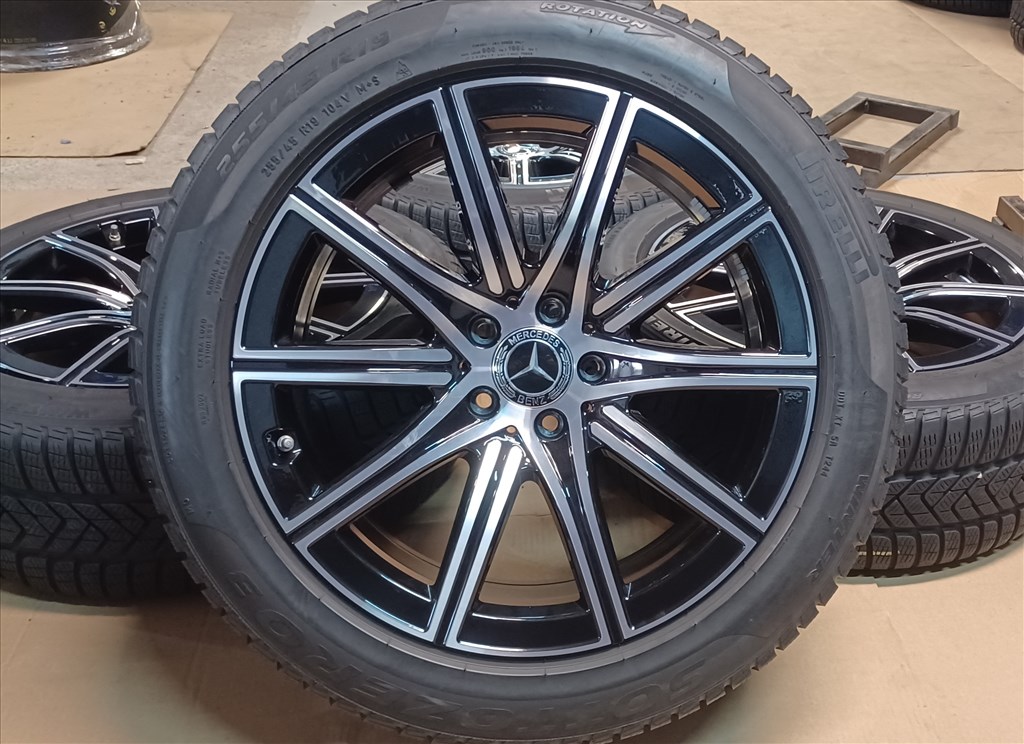 Mercedes W223 S klasse 5x112 8,5x19" 255/45 R19 téli gumikkal 4db 1. kép