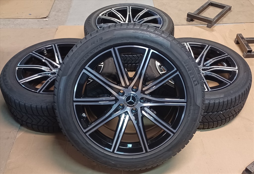 Mercedes W223 S klasse 5x112 8,5x19" 255/45 R19 téli gumikkal 4db 2. kép