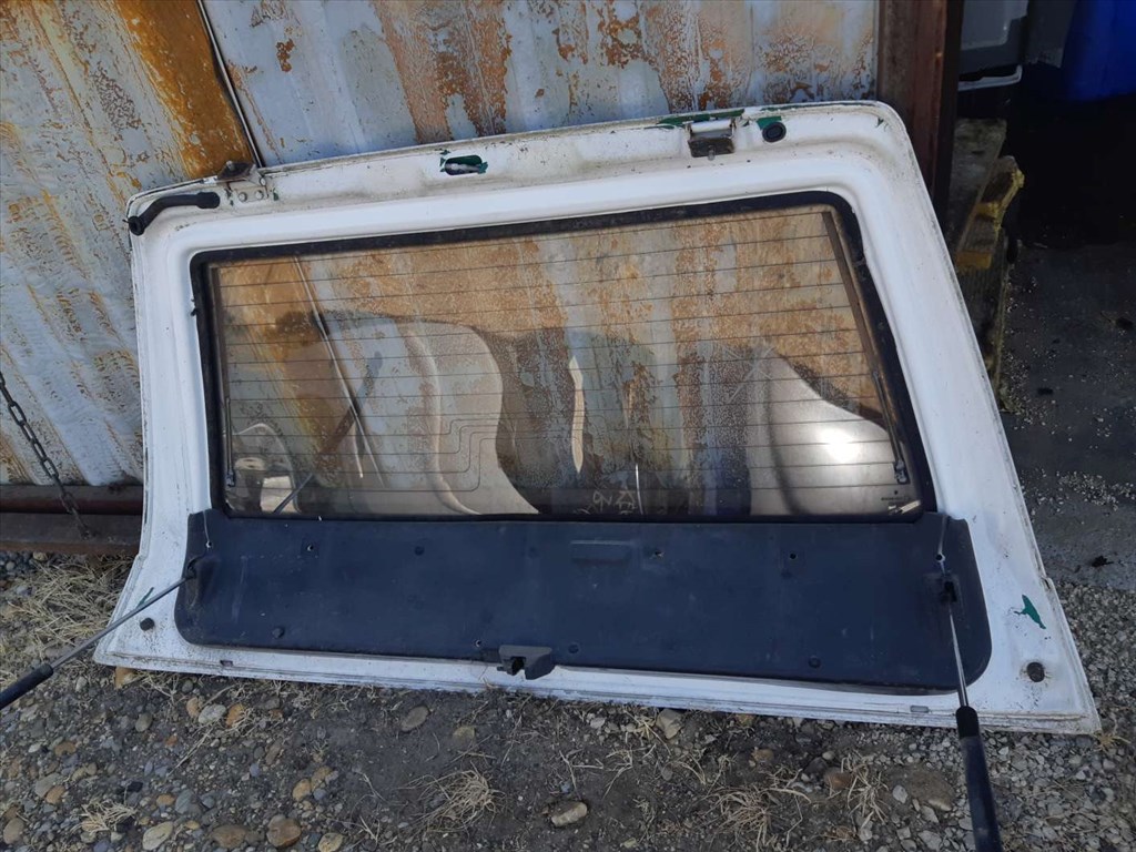 Suzuki Swift II 92-03 Csomagtér Ajtó 2. kép