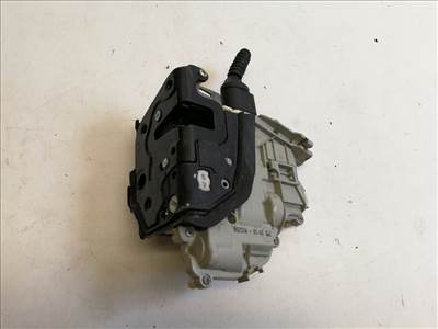 Audi Q3 jobb hátsó ajtózár 4G0839016E