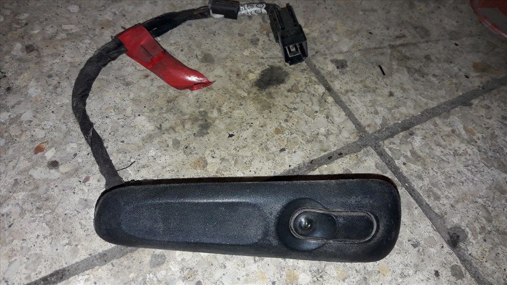 Opel Omega B Bal Elsõ Ablakemelõ Kapcsoló 90 438 546 1. kép