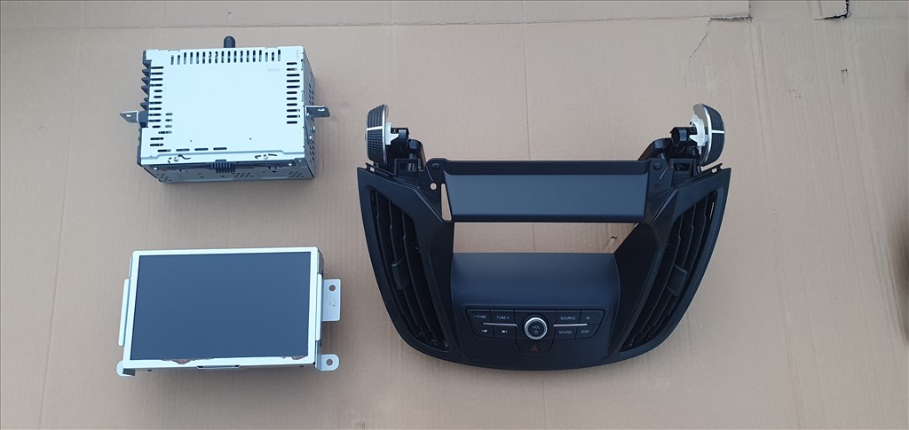 Ford Kuga mk2 facelift c-max sync 3 navigáció szett 1. kép