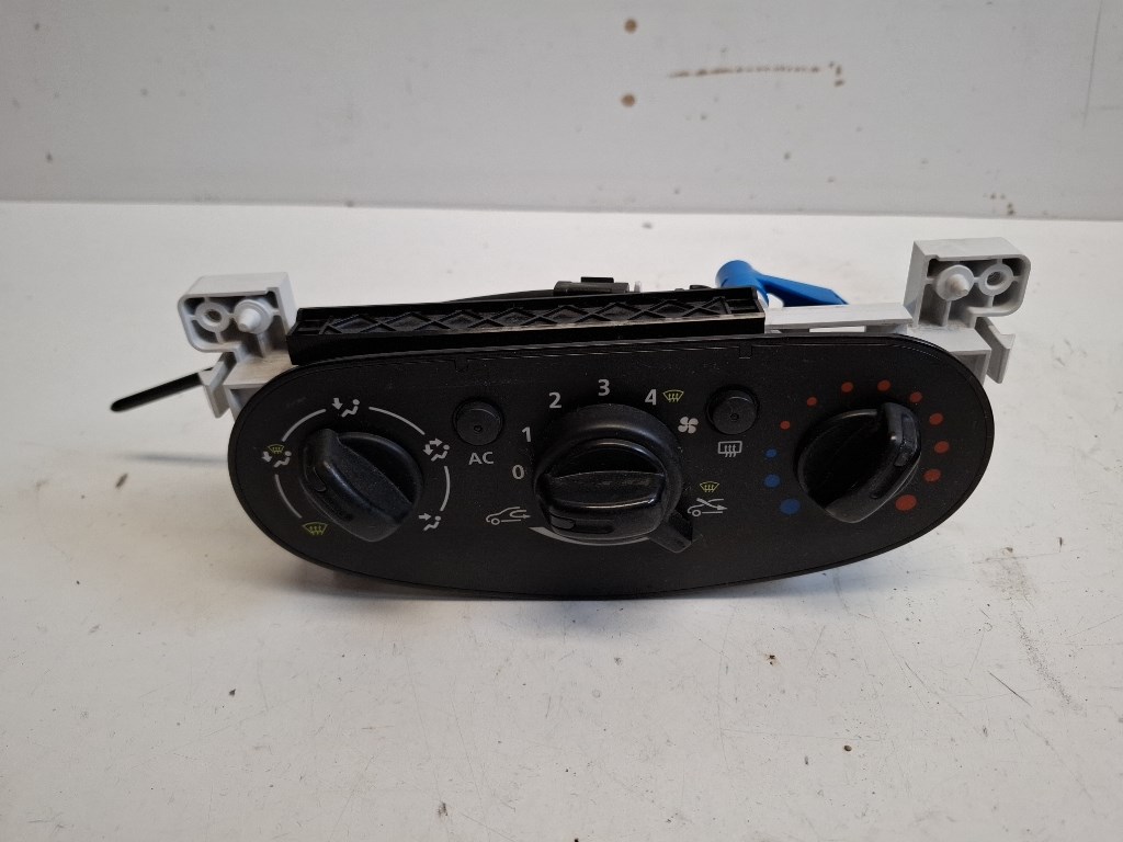 Dacia duster (HS) fûtéskapcsoló (fûtés kapcsoló) N108614N 1. kép