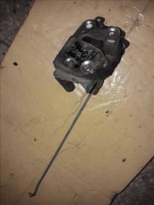 Opel Frontera A Csomagtérajtó Zár