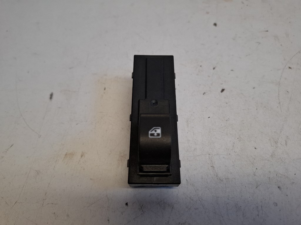 Fiat Tipo bal hátsó ablakemelõ kapcsoló 1. kép