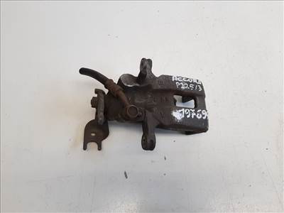 Honda Accord jobb hátsó féknyereg