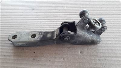 Volkswagen Transporter T4 91-03 Jobb Tolóajtó Középső Görgő 701 843 336