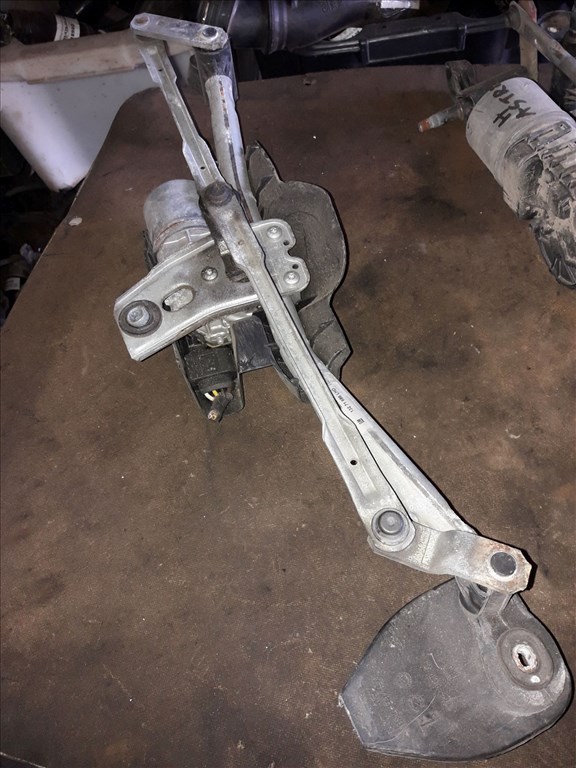 Opel Astra H Elsõ Ablaktörlõ Motor ቛõ Ablaktörlõ Mechanika 132 71 686 LHD 2. kép