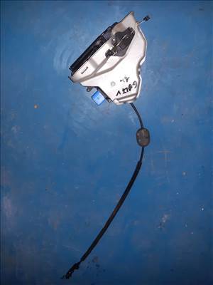 Volkswagen Golf V Plus Jobb Hátsó Ajtó Zárszerkezet  Központizár Motor