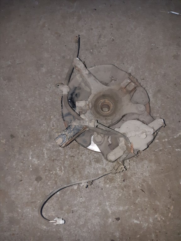 Suzuki Swift III 04-10 Jobb Elsõ Csonkállvány Kerékaggyal  Féknyereg  ABS Jeladó 1. kép