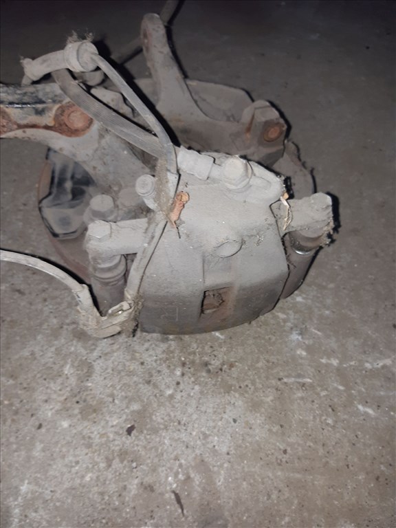 Suzuki Swift III 04-10 Jobb Elsõ Csonkállvány Kerékaggyal  Féknyereg  ABS Jeladó 2. kép