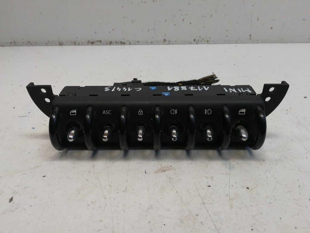Mini cooper (R50/R53) ablakemelõ kapcsoló 61316917989 1. kép