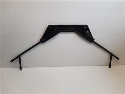 Nissan Note (E12) első kereszttartó