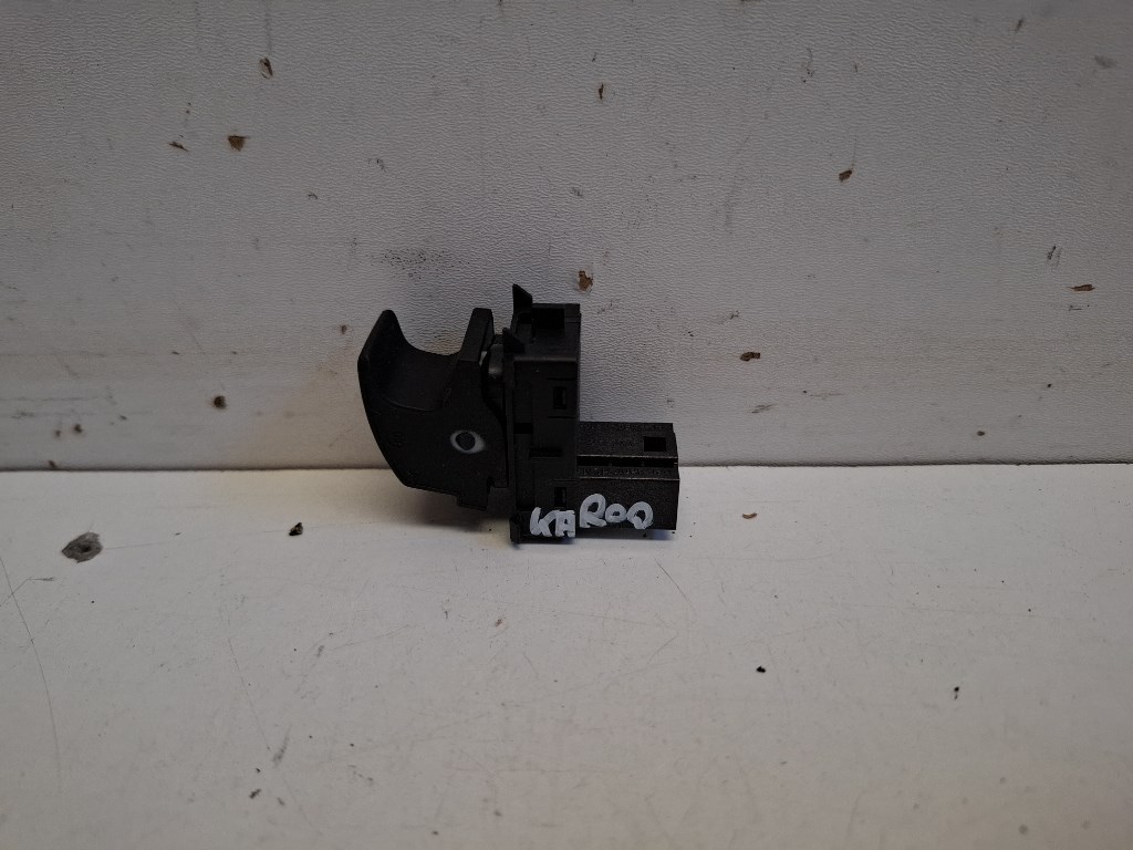 Skoda Karoq jobb elsõ ablakemelõ kapcsoló 5G0959855K 2. kép