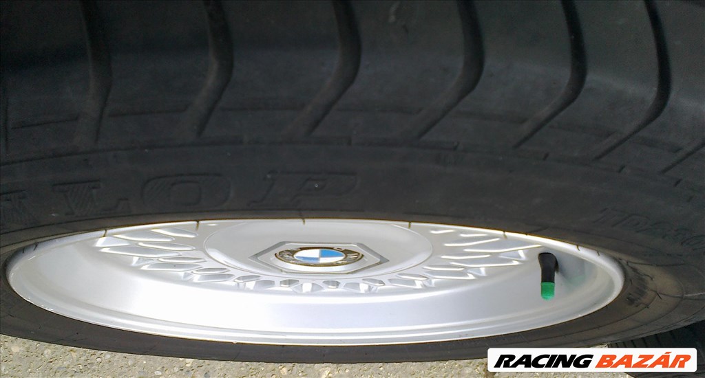Eladó 4db 16-os 5x120-as BMW alufelni TD230/55ZR390 Dunlop nyári gumival 3. kép