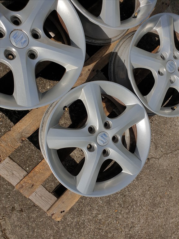 16" 5x114,3 Suzuki SX4 3. kép