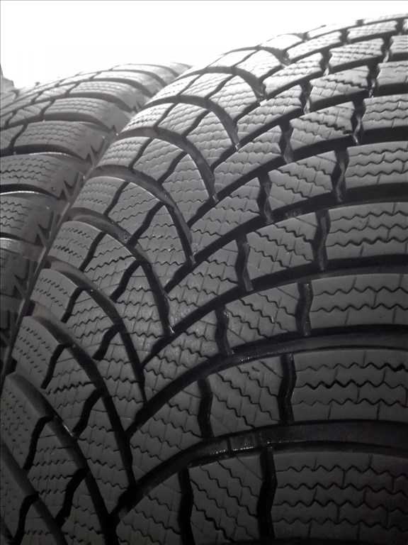 205/55R16 Bridgestone téli gumi garnitúra 205/55 r16 3. kép