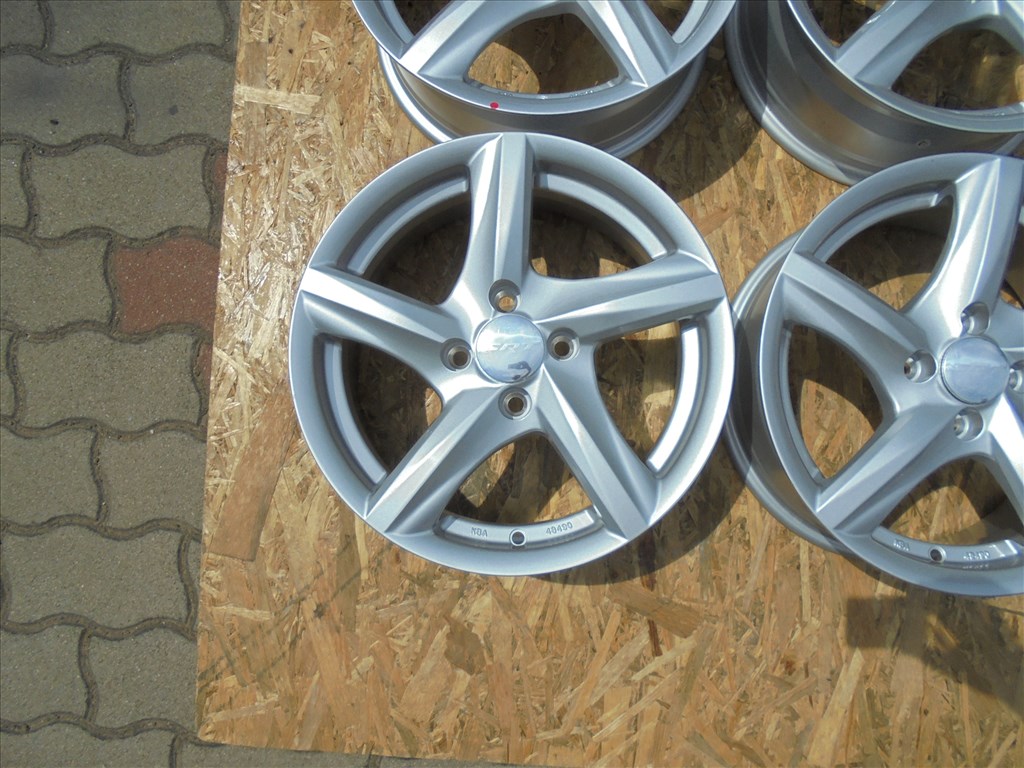 15-ös Új " 4 x 100-as alufelni eladó 3. kép