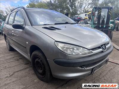 Peugeot 206 1.4i  bontott alkatrészei