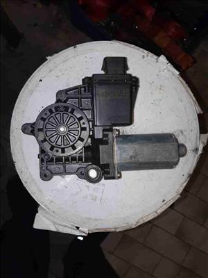 Opel Vectra B Jobb Első Ablakemelő Motor