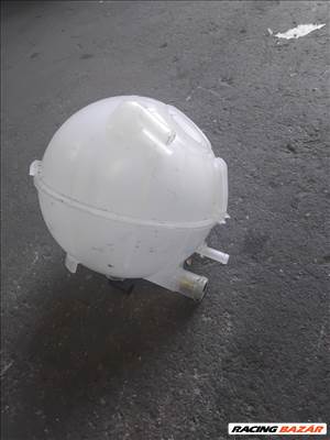 Mercedes Vito (2nd gen) W639 kiegyenlítő tartály