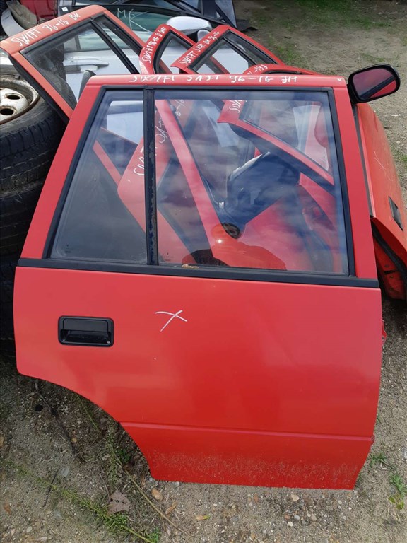 Suzuki Swift II 92-96 Jobb Hátsó Ajtó 1. kép