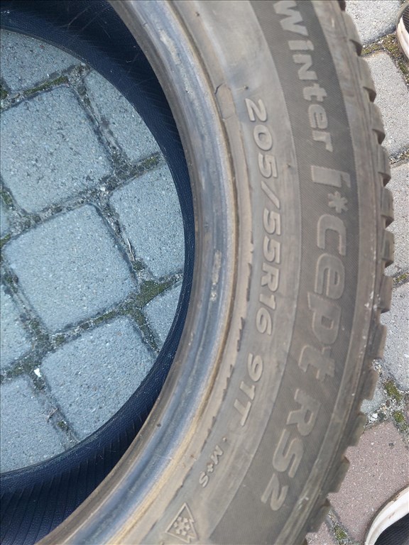  205/5516" használt Hankook téli gumi gumi 5. kép