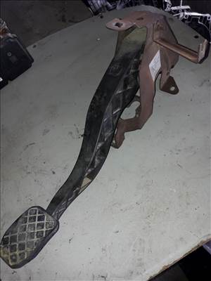 Volkswagen Transporter T5 Kuplung Pedál