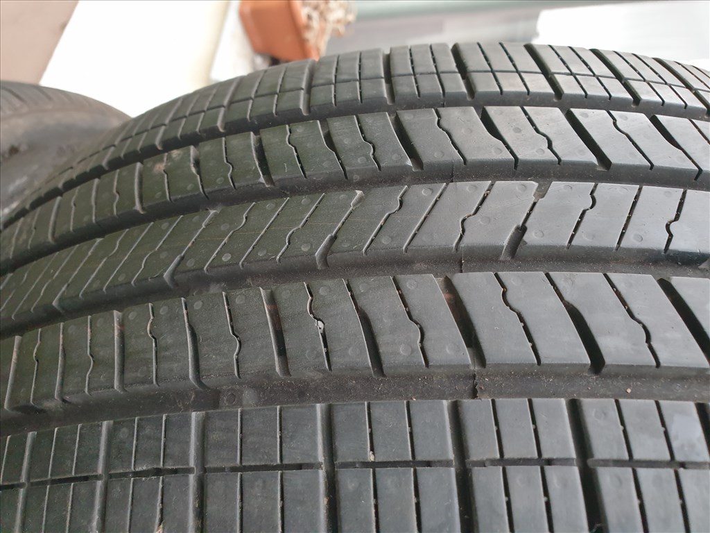  205/45 17 Nexen 4 Season 5. kép