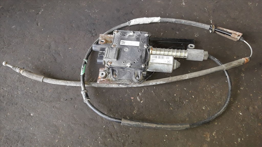 Opel Insignia Elektromos Kézifék 22 880 717 1. kép