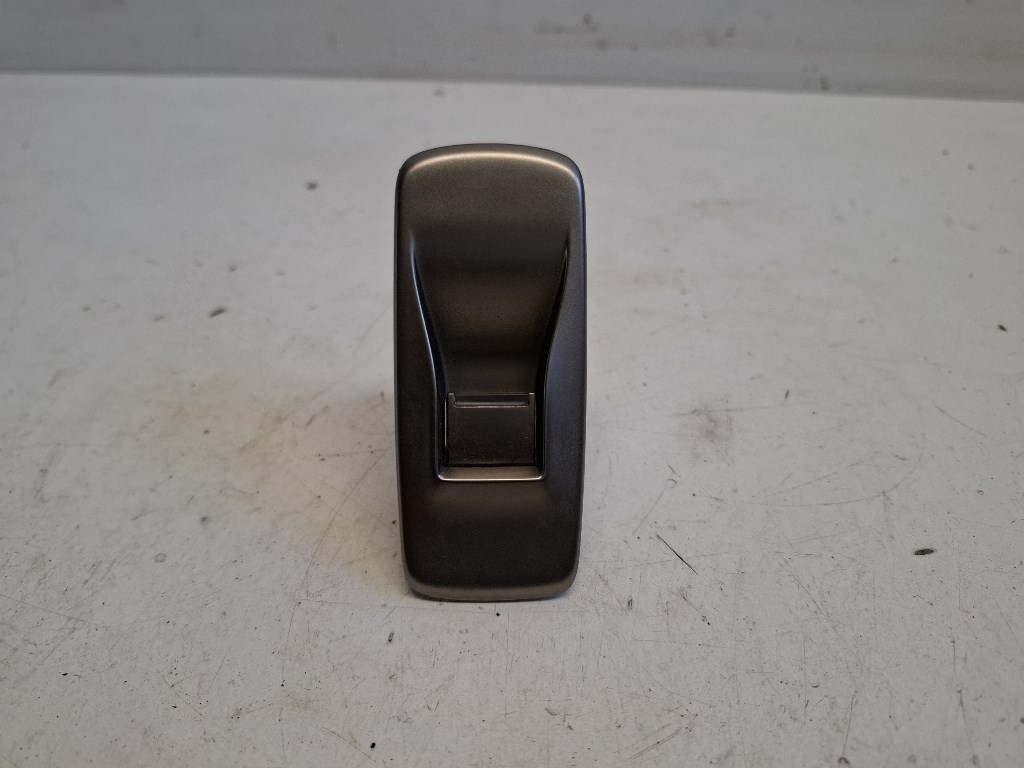 Jaguar XF (X250) jobb hátsó ablakemelõ kapcsoló 8X2314717AB 1. kép