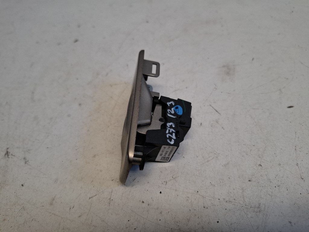 Jaguar XF (X250) jobb hátsó ablakemelõ kapcsoló 8X2314717AB 2. kép